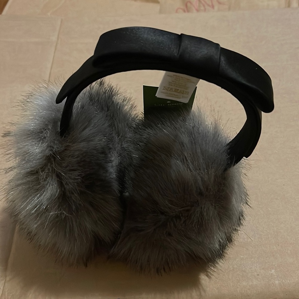 Kate Spade ear muffs ❄️🧣